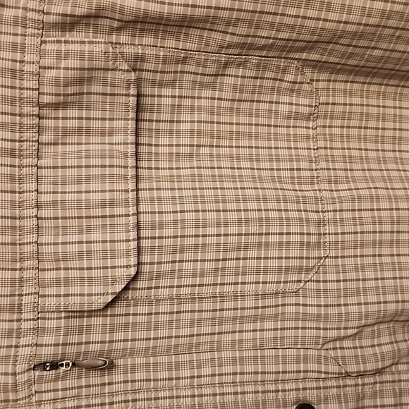 Eddie Bauer Gray Casual Button Down Shirt Relaxed Fit - Picture 2 of 5